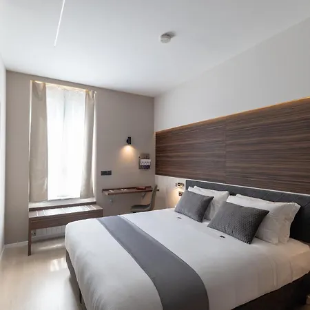 Aiello - 4*